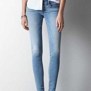 American Eagle Mid Rise Skinny Jean